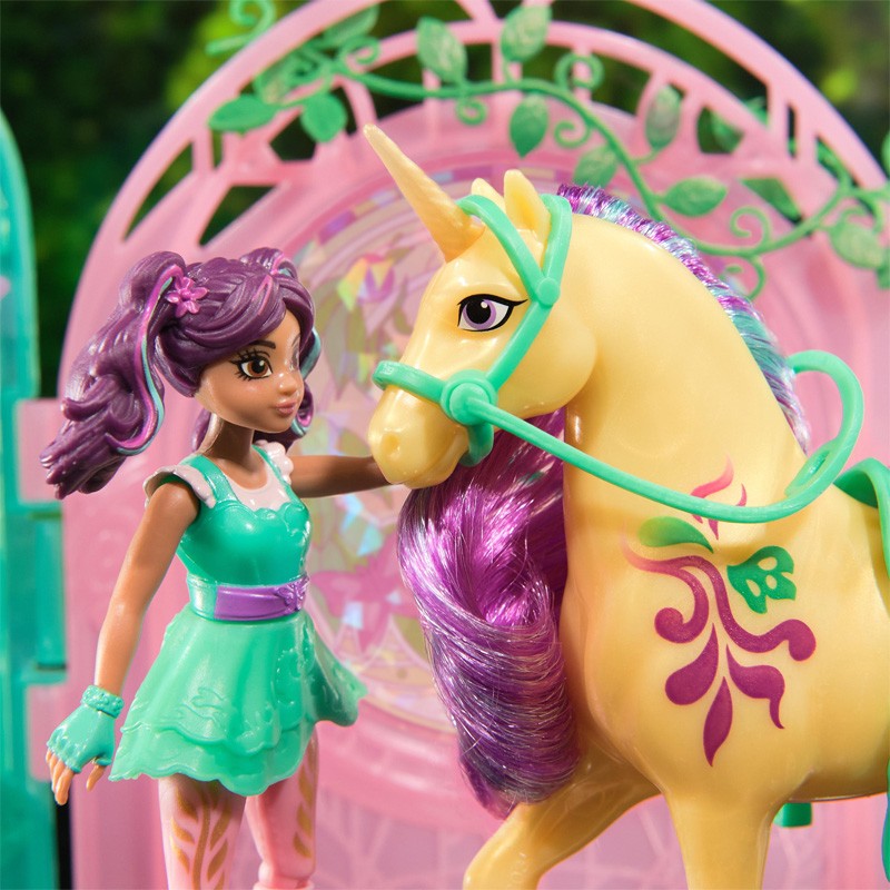 pol_pl_Unicorn-Academy-Zestaw-Figurki-Ava-Plant-Magic-Leaf-dziewczyna-i-jednorozec-brama-akcesoria-39019_4_800.jpg