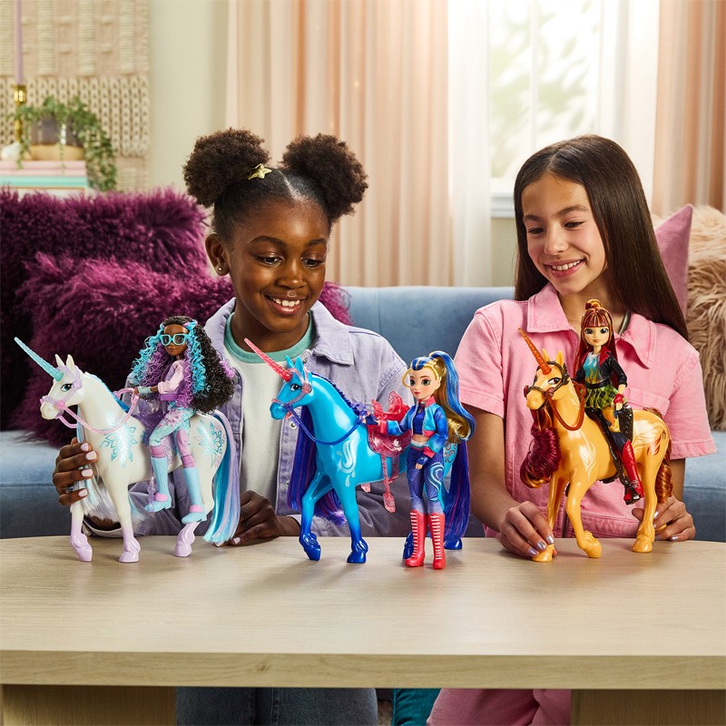 pol_pl_Akademia-Jednorozcow-Zestaw-Lalka-Sophia-24-cm-Unicorn-Academy-Power-of-Friendship-39267_6_800.jpg