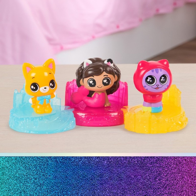 pol_pl_Koci-Domek-Gabi-Film-Duzy-Zestaw-12-mini-figurek-3-podstawki-Movie-Gabbys-Dollhouse-39262_6_800.jpg