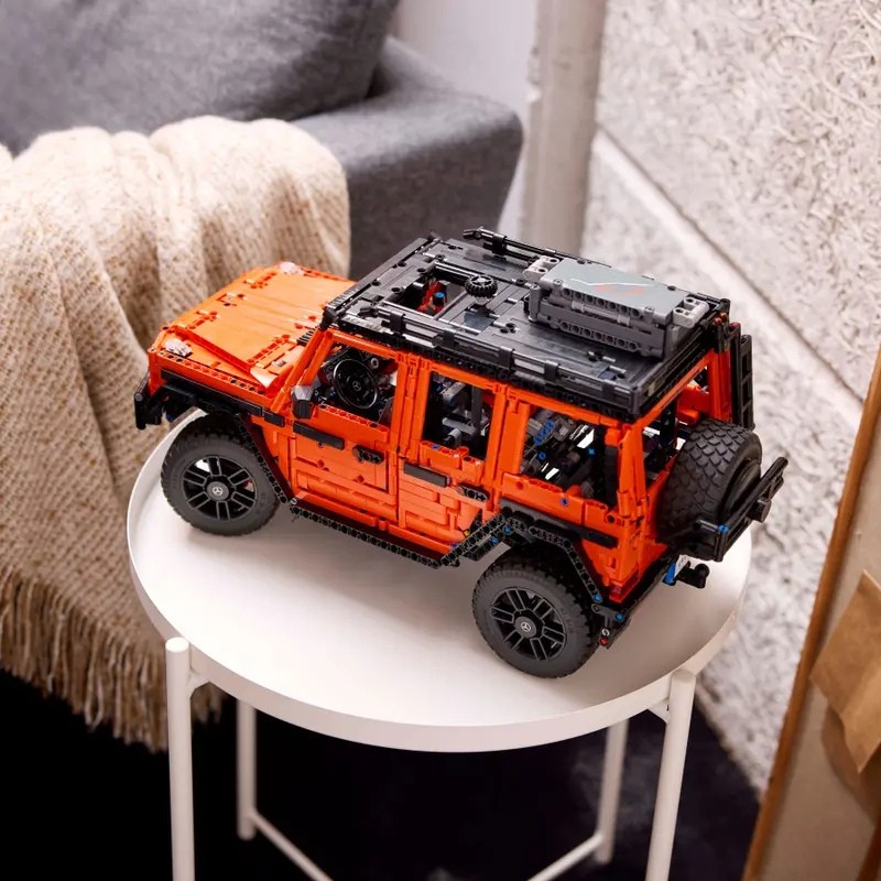 klocki-lego-technic-pojazd-auto-Samochód-Mercedes-Benz-G-500-PROFESSIONAL-Line.jpg