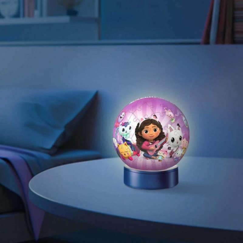 ravensburger-puzzle-3d-kula-swiecaca-w-ciemnosci-koci-domek-gabi (5).jpg